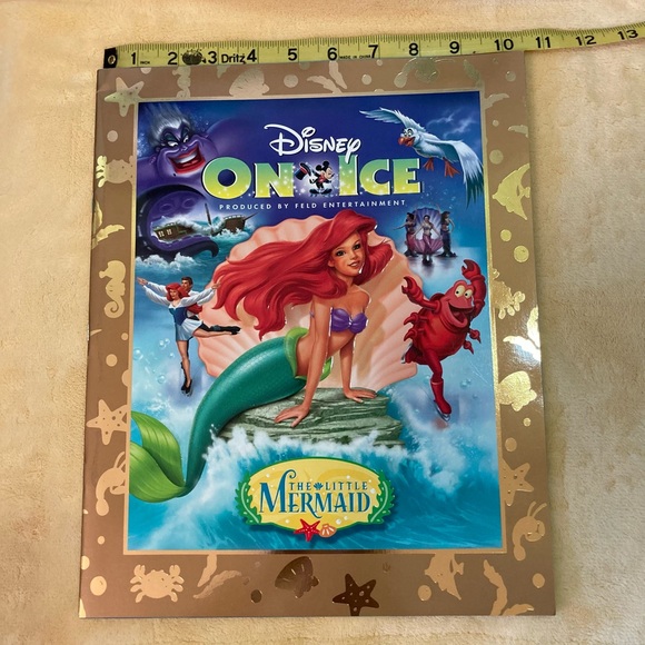 Disney On Ice The Little Mermaid program - Picture 13 of 15